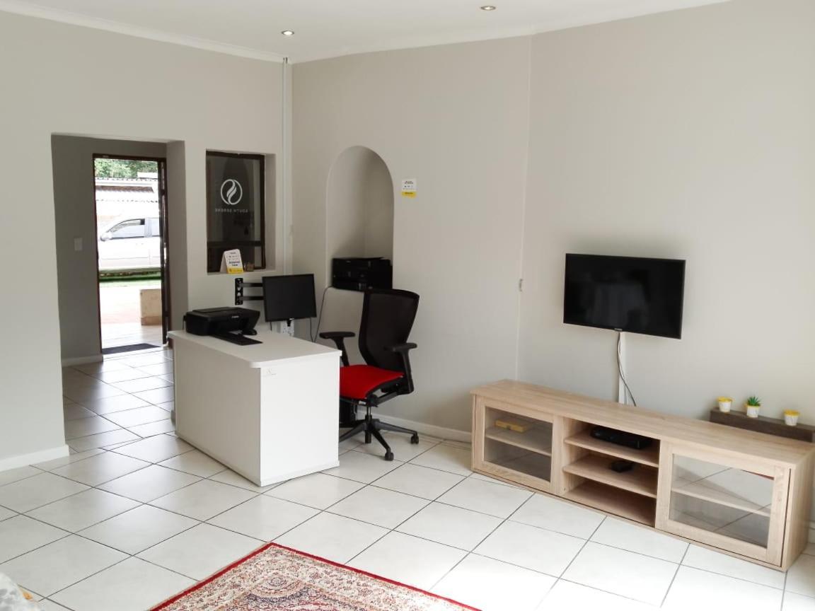South Serene Guest House Midrand Extérieur photo